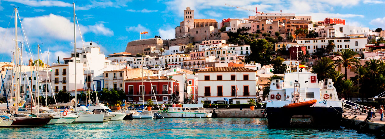 Ibiza: La isla de la fiesta en las Baleares