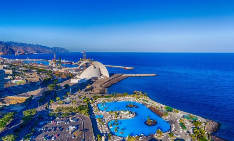 Explorando Los Cristianos, el Paraíso de Buceo en Tenerife