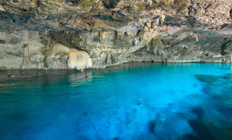 Buceo en Cenotes y cavernas de Playa del Carmen