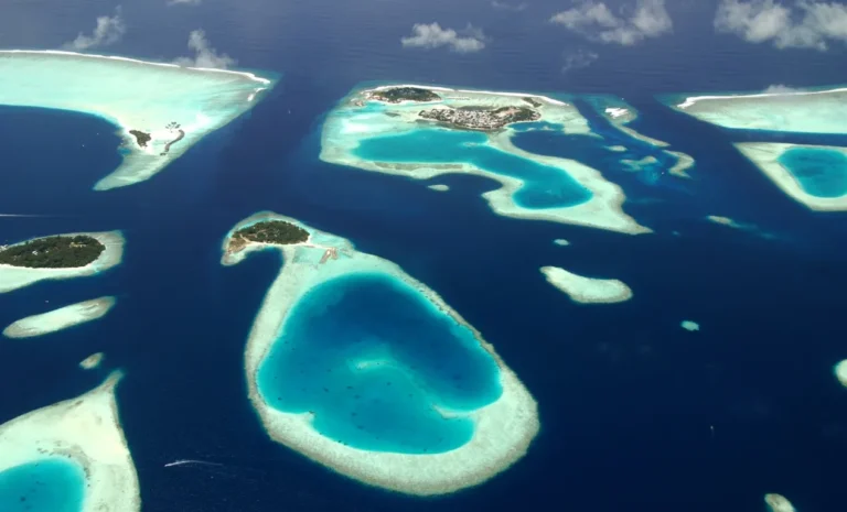¿Cuántas islas tiene Maldivas?