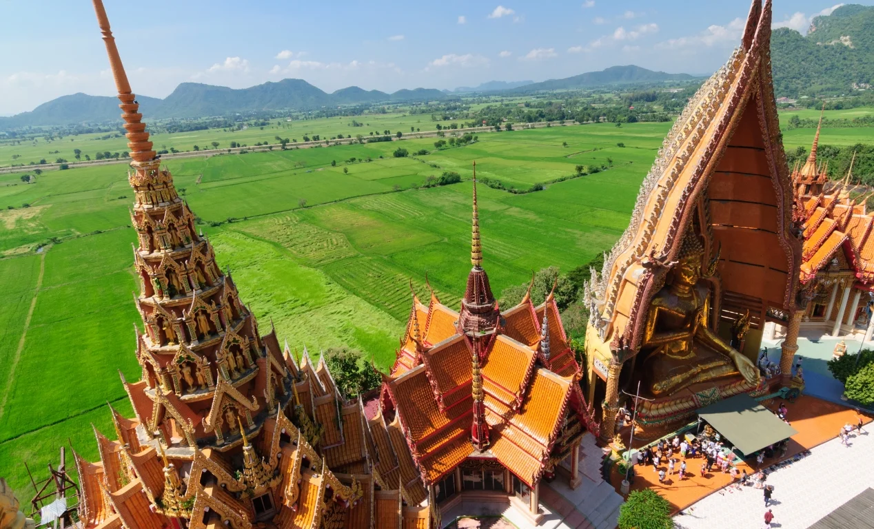 Wat Tham Suea