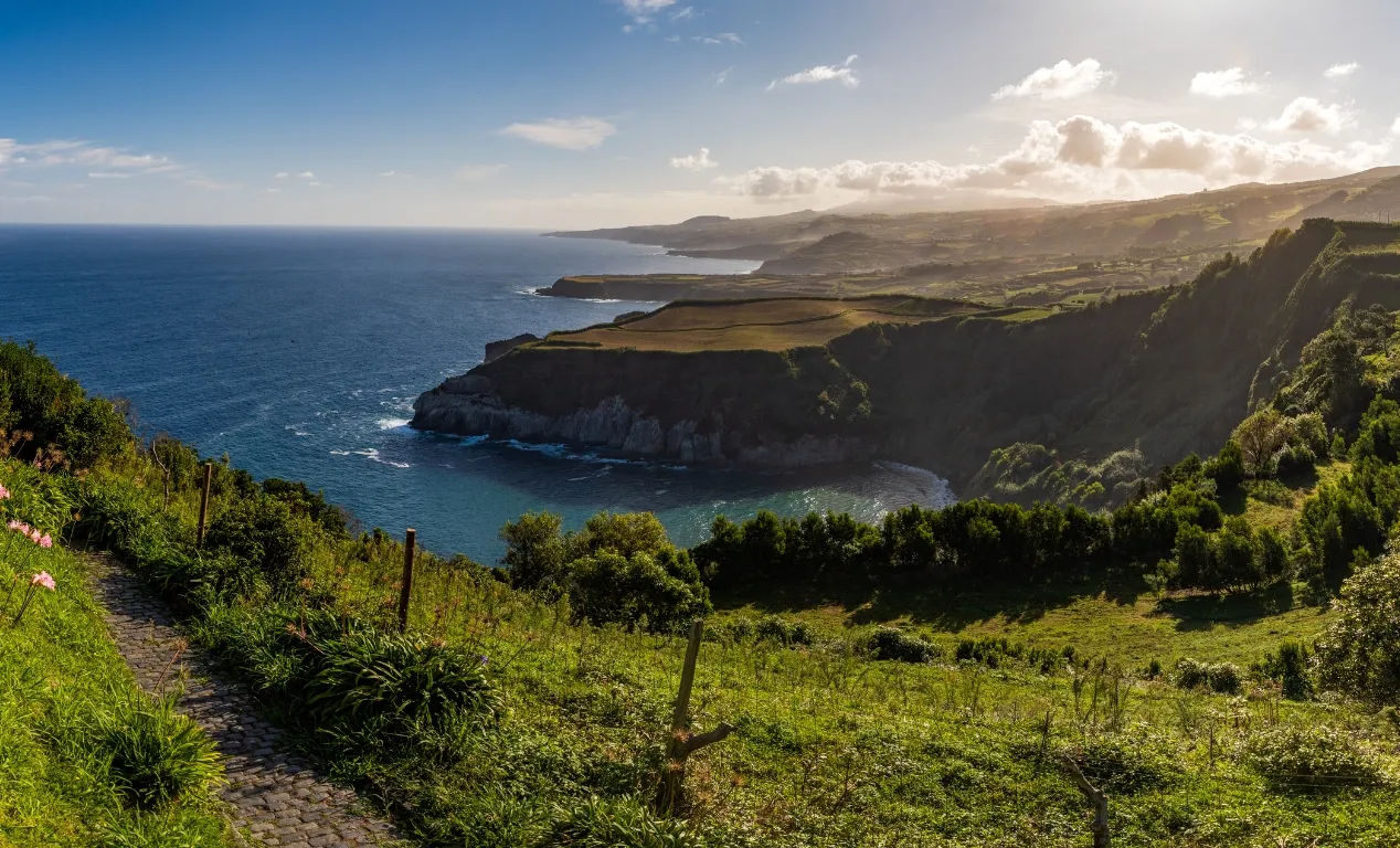 El Puente entre las Islas Azores: ¿Cómo ir de São Miguel a Santa Maria?