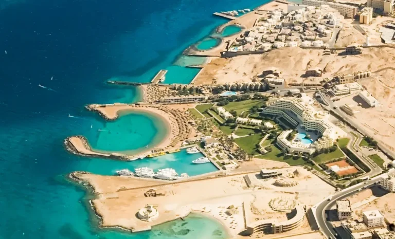 Hurghada, buceo en la capital del Mar Rojo y hermosos resorts