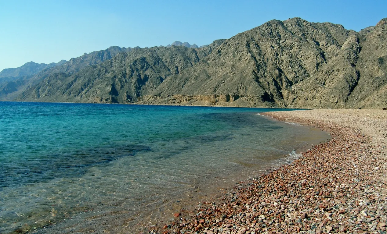 Ras Abu Galoum