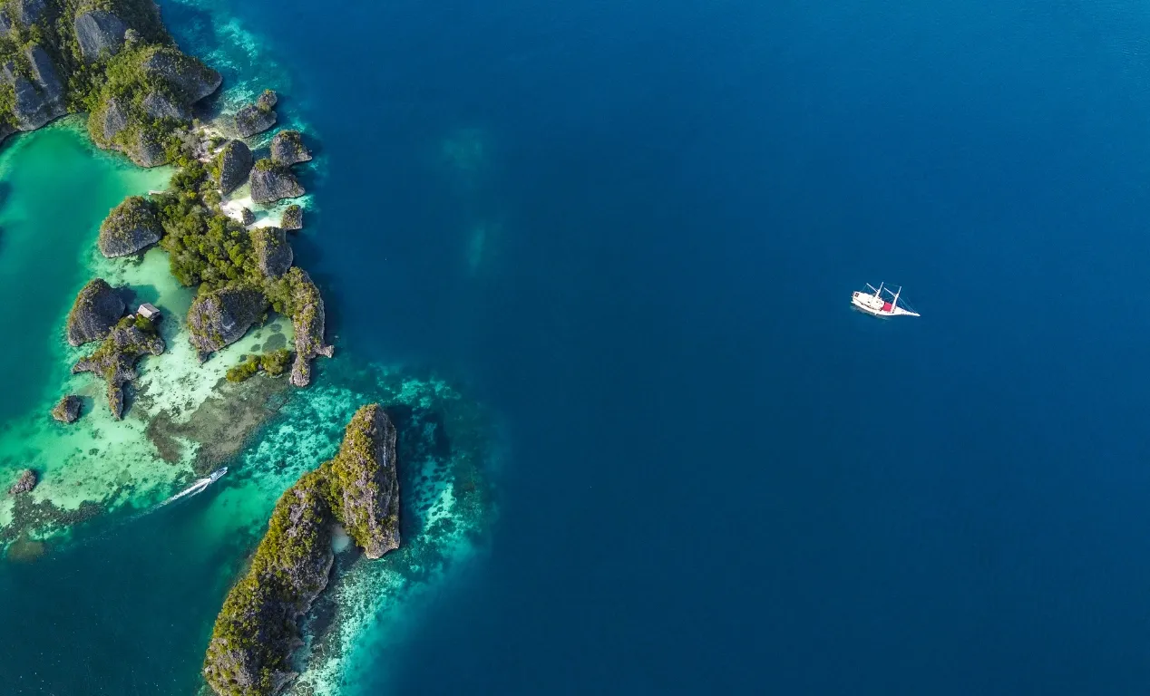 ¿Cuántas islas tiene Indonesia?