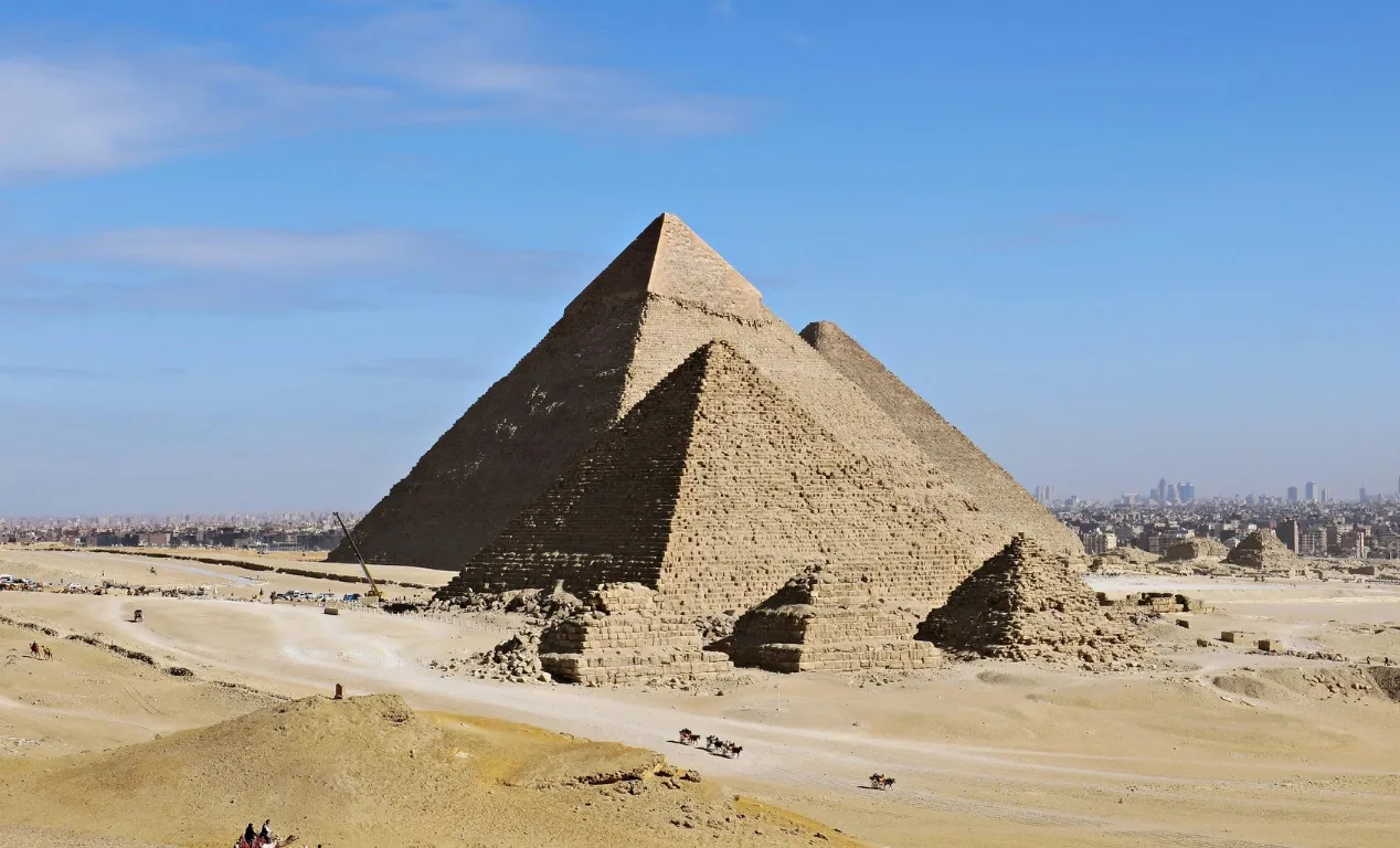 Pirámides de las Reinas en Giza