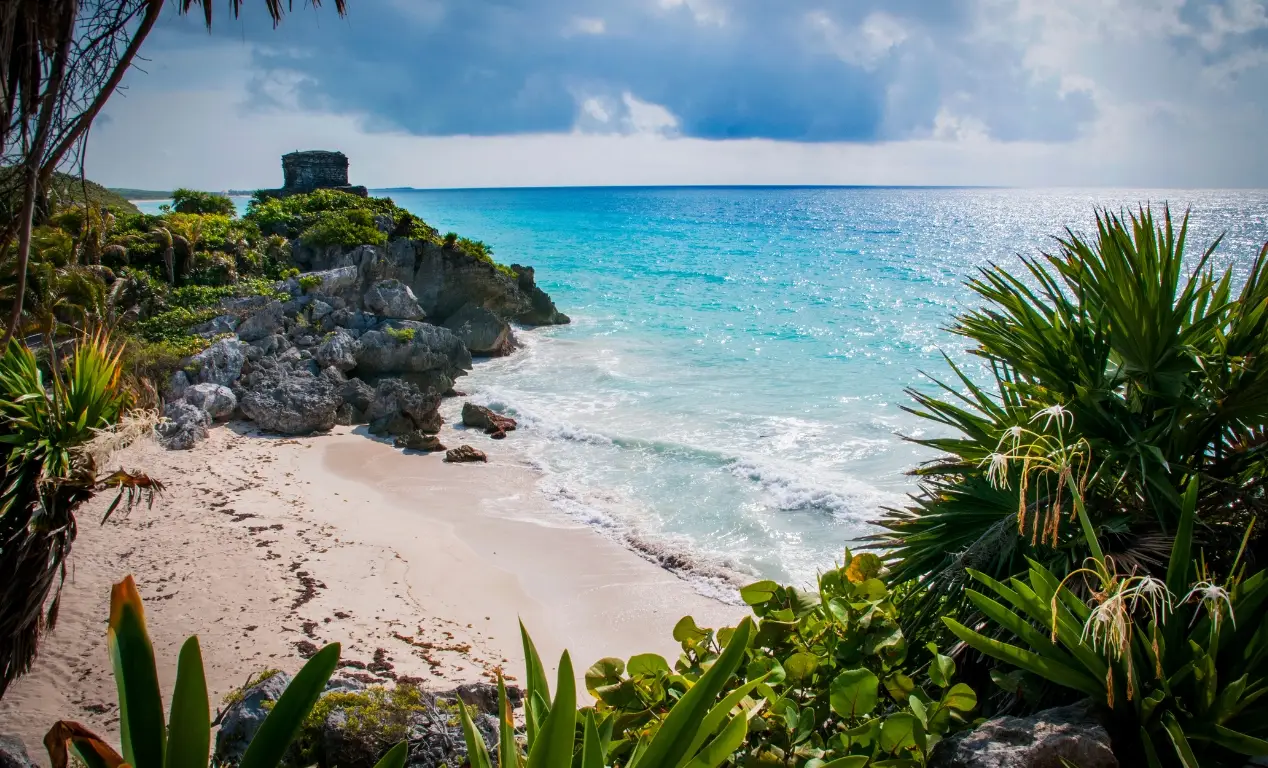 Ruinas mayas y cenotes en Tulum